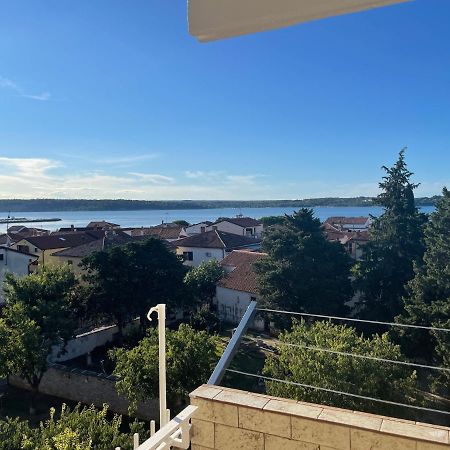 App Robi Apartment Novigrad  Luaran gambar
