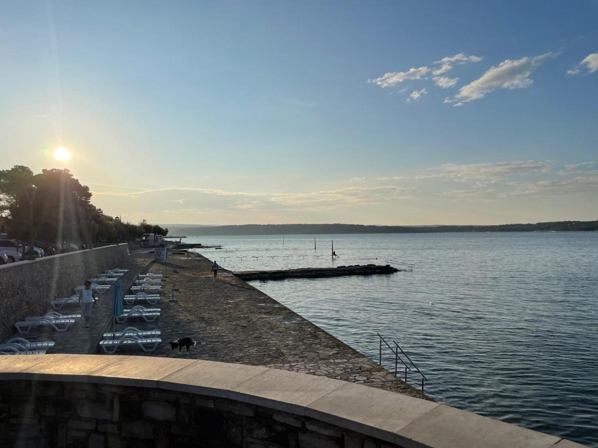 App Robi Apartment Novigrad  Luaran gambar